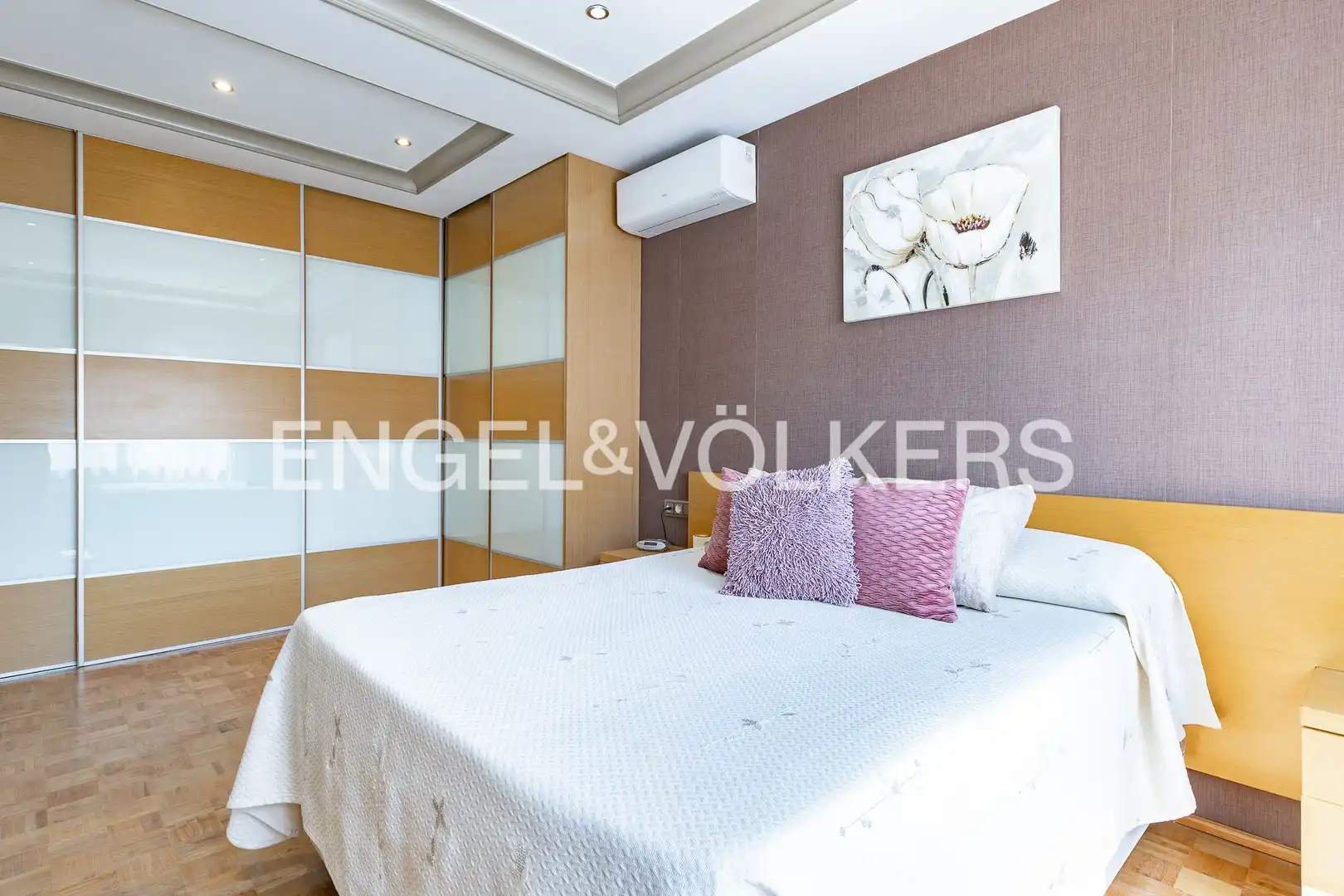 Habitación de Casa o chalet en venta en Canovelles con Aire acondicionado, Calefacción y Jardín privado