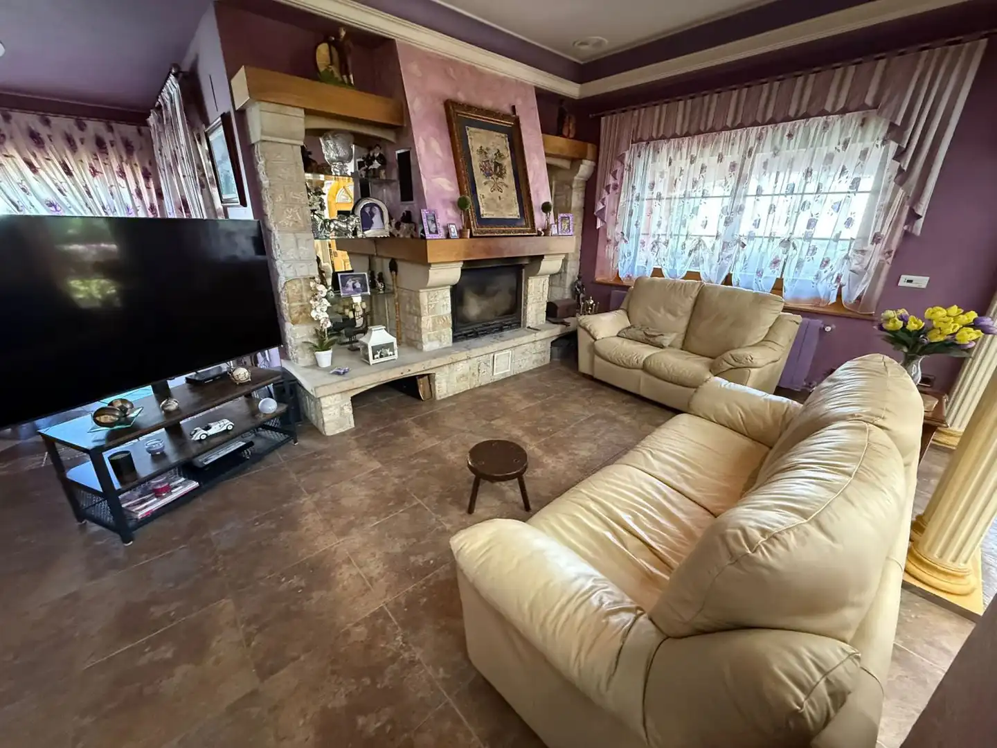 Sala d'estar de Casa o xalet en venda en Noja amb Calefacció, Terrassa i Balcó
