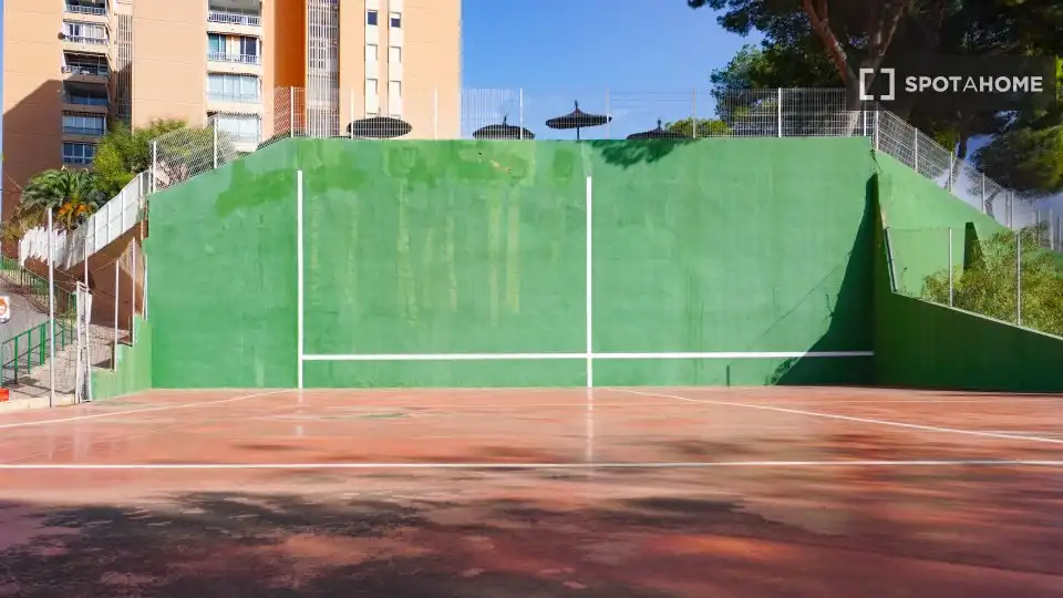 Room in Poble Nou - Montiboli