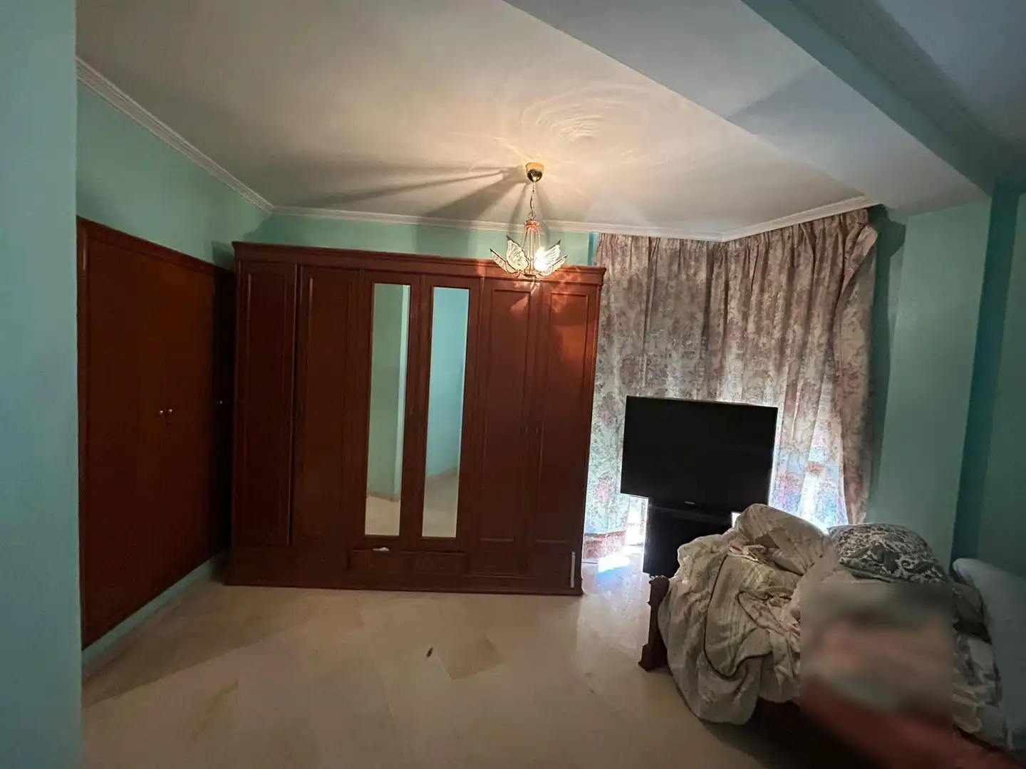 Bedroom of Flat for sale in Sevilla  with Air Conditioner and Balcony