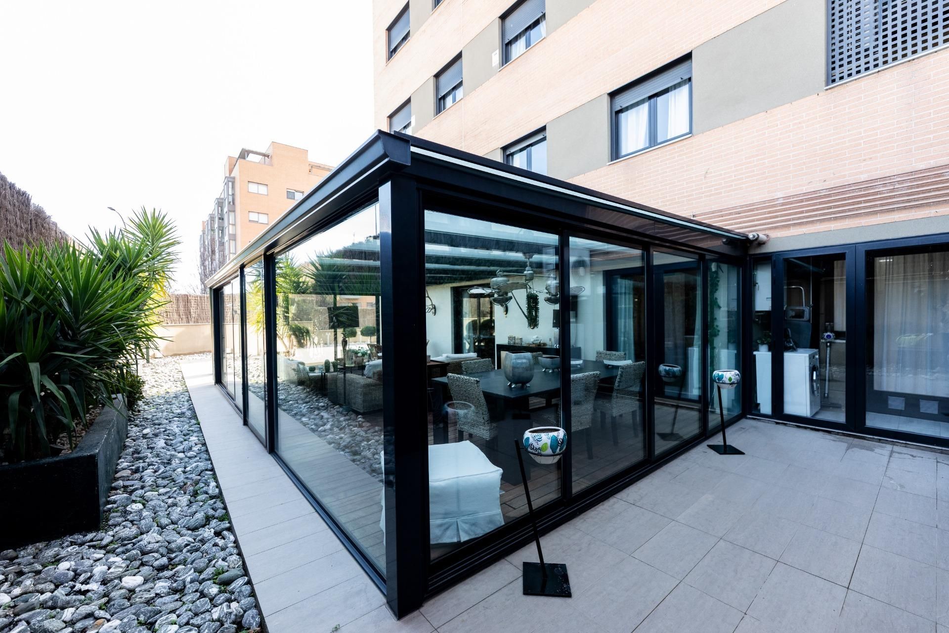 Terrace of Flat for sale in  Madrid Capital  with Air Conditioner, Heating and Private garden