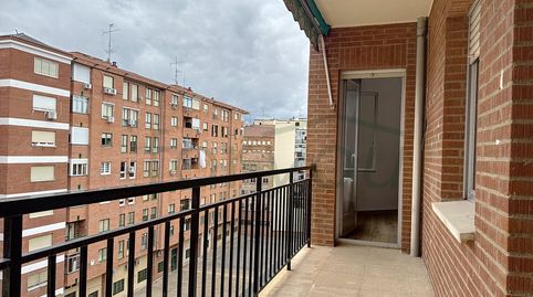 Foto 3 de Piso en venta en Avenida Perez Galdos, Juzgados, Logroño