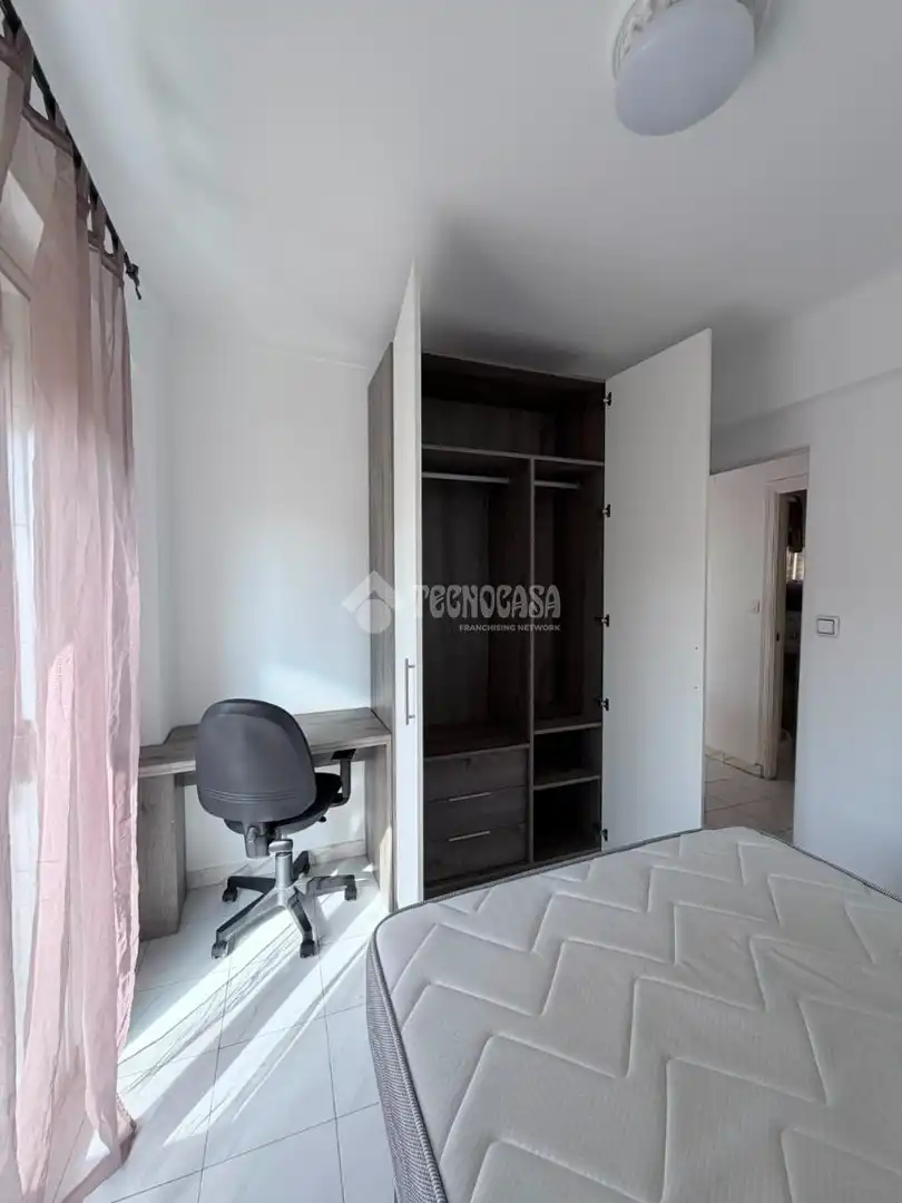 Habitación de Piso en venta en Sevilla