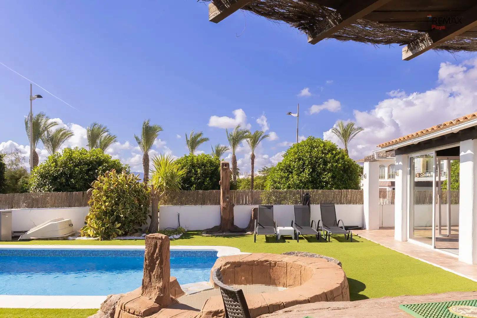 Piscina de Casa o chalet en venta en Las Salinas