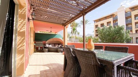Foto 4 de Apartamento en venta en Calle Helsinki, Playa del Duque, Adeje