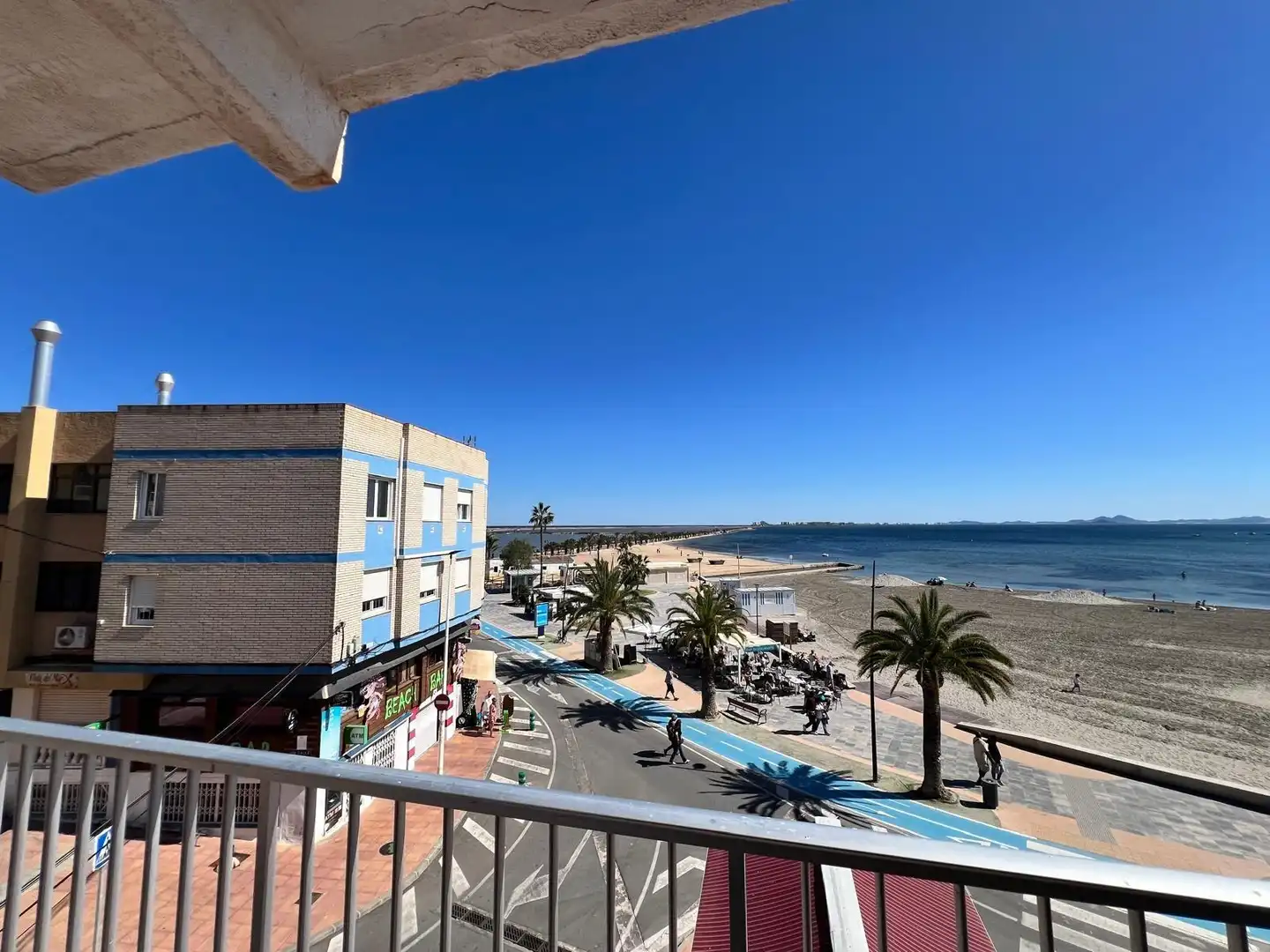 Vista exterior de Piso en venta en San Pedro del Pinatar con Aire acondicionado, Terraza y Balcón