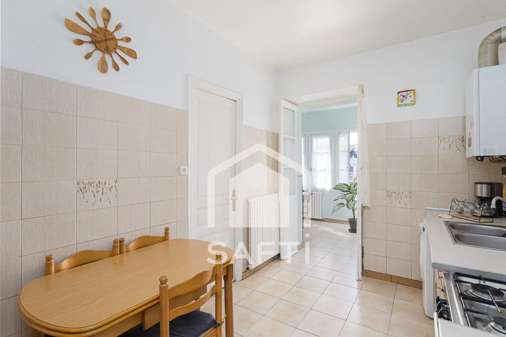 Cocina de Apartamento en venta en Irun  con Calefacción y Balcón