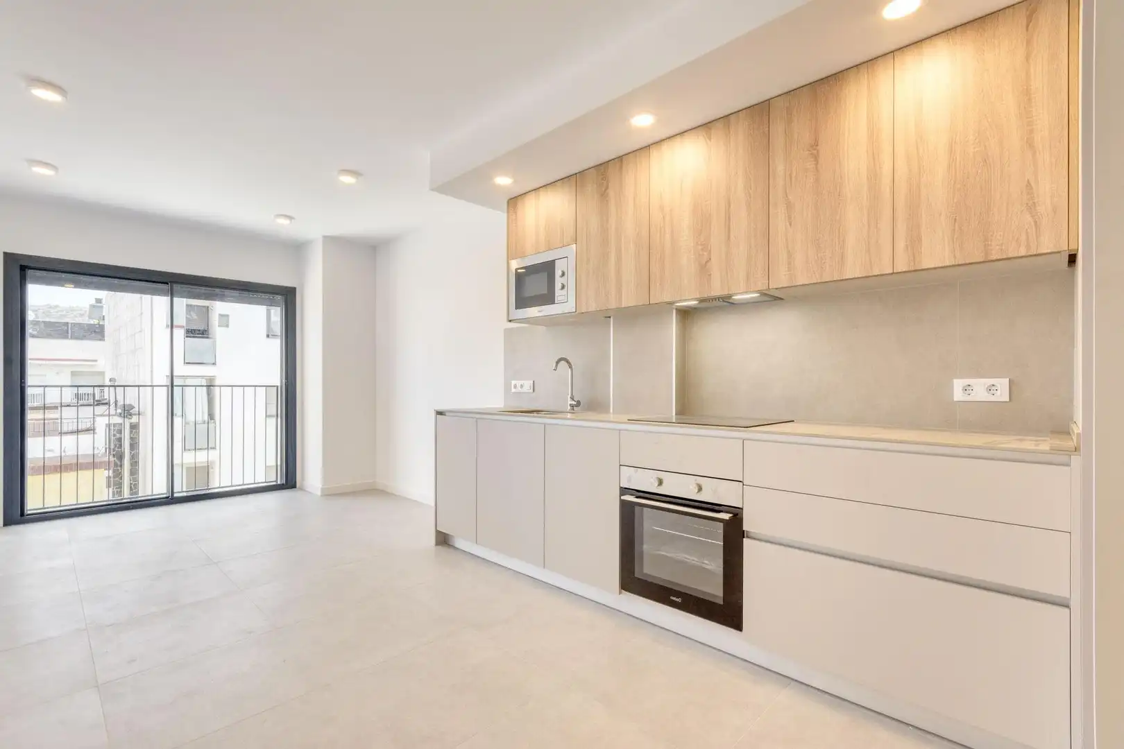 Duplex avec terrasse à vendre à Centre