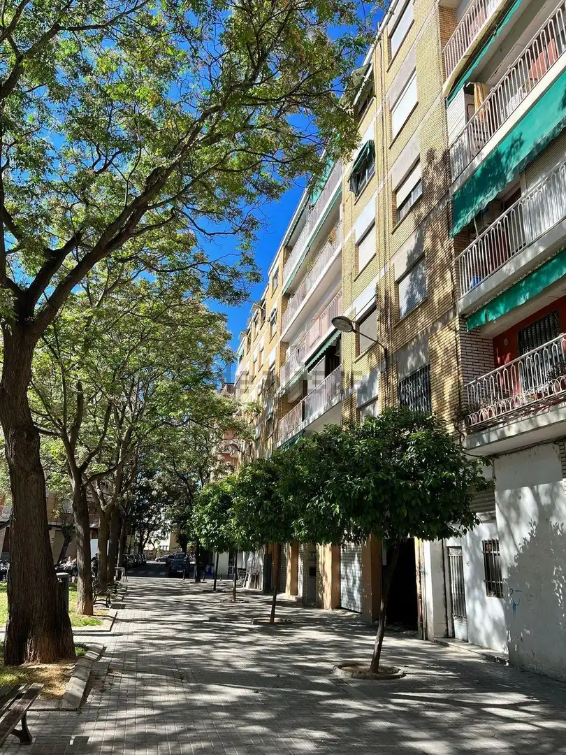 Vista exterior de Pis en venda en Valencia amb Balcó