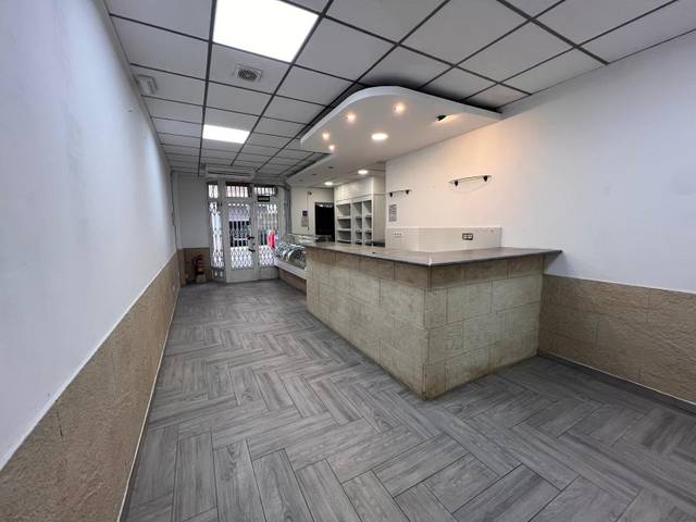 Local comercial en Alquiler en Casco Antiguo