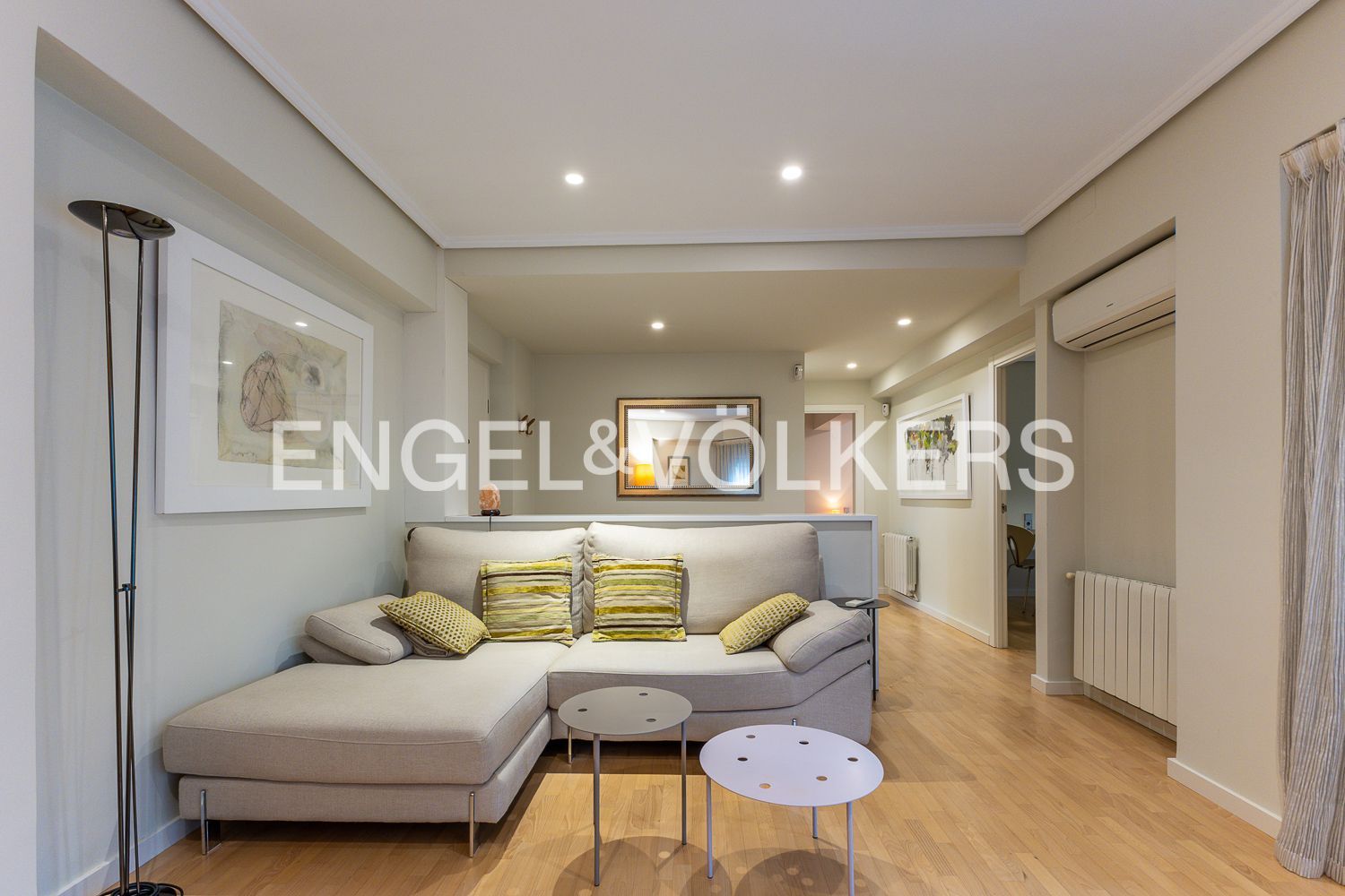 Living room of Apartment for sale in  Valencia Capital  with Air Conditioner, Heating and Terrace