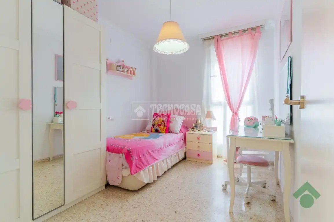 Piso en venta en Puertas del sur - Guadabajaque