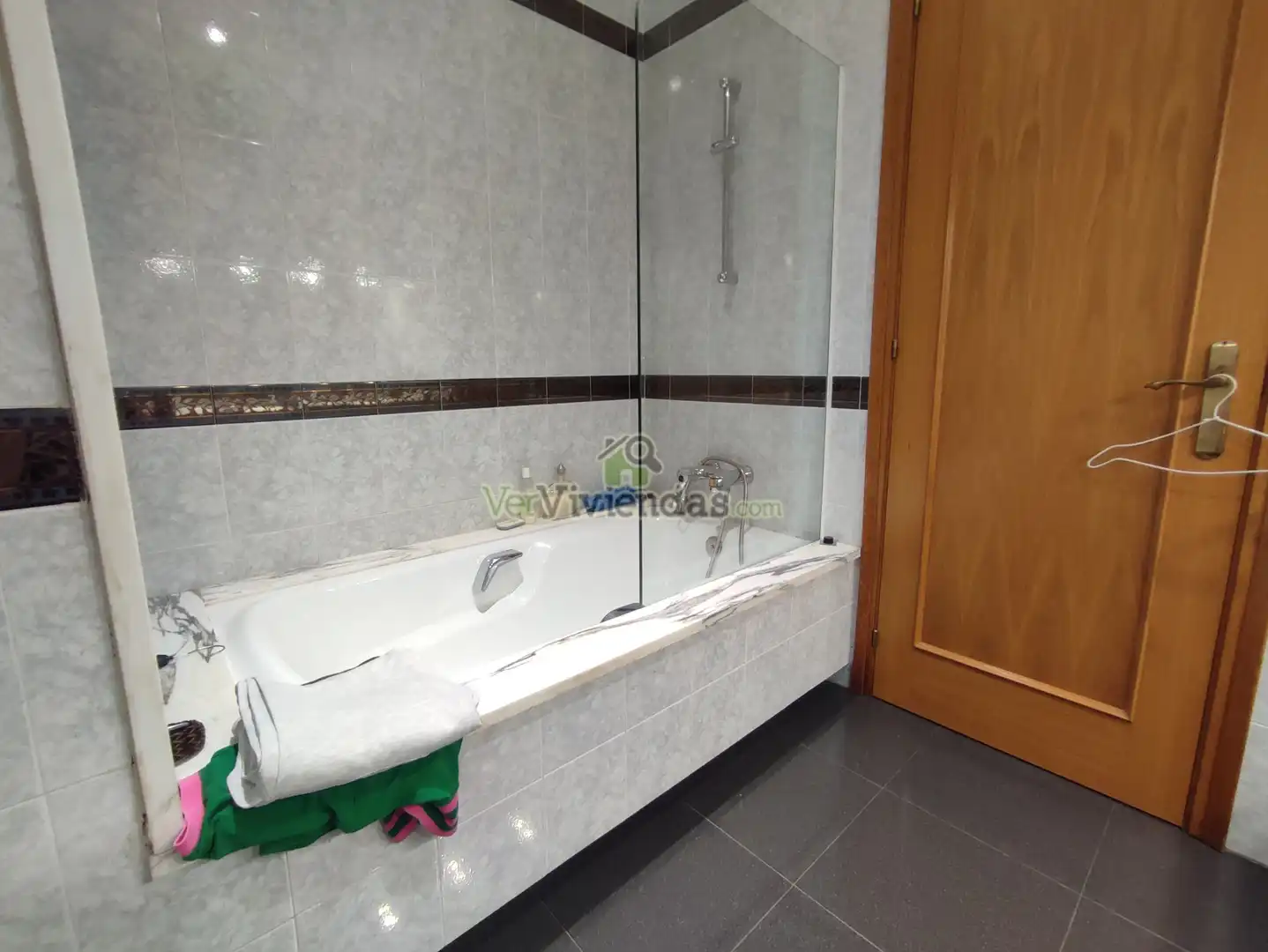 Baño de Casa o chalet en venta en Gelida con Aire acondicionado, Calefacción y Jardín privado