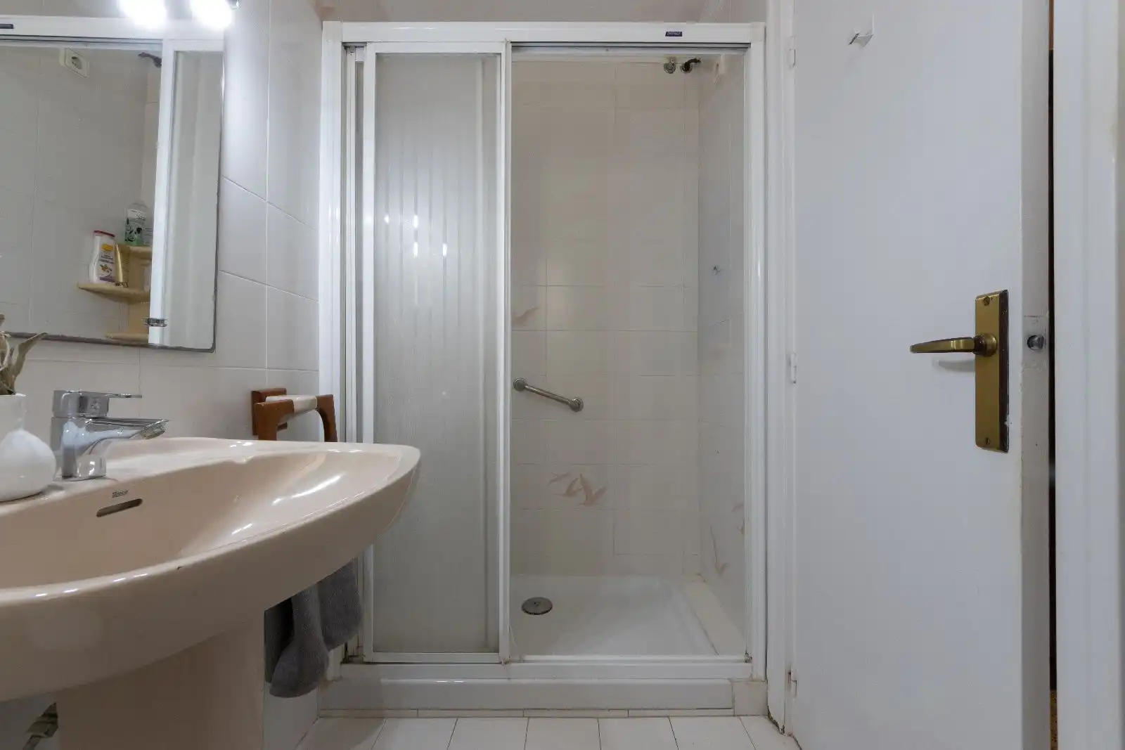 Bathroom of Attic for sale in Tarragona  with Air Conditioner, Heating and Terrace