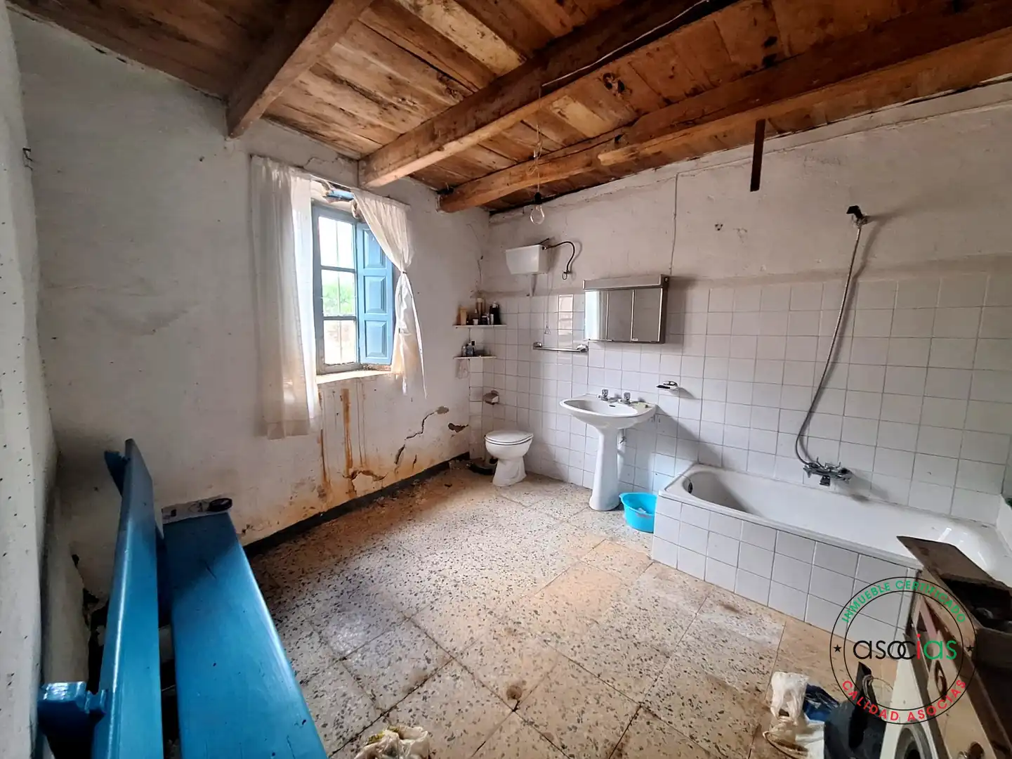 Bany de Casa o xalet en venda en Santa Colomba de Curueño amb Jardí privat