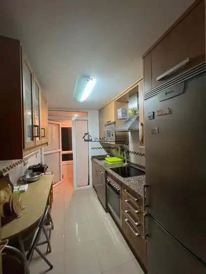 Küche von Wohnung zur Miete in Poio mit Heizung, Ofen und Waschmaschine