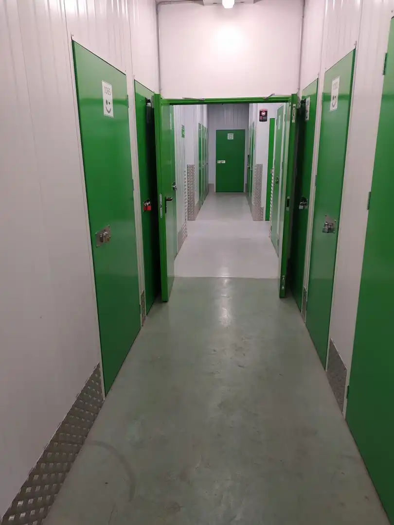 Storage room for rent in Calle Virgen de Fátima, 1, Centro