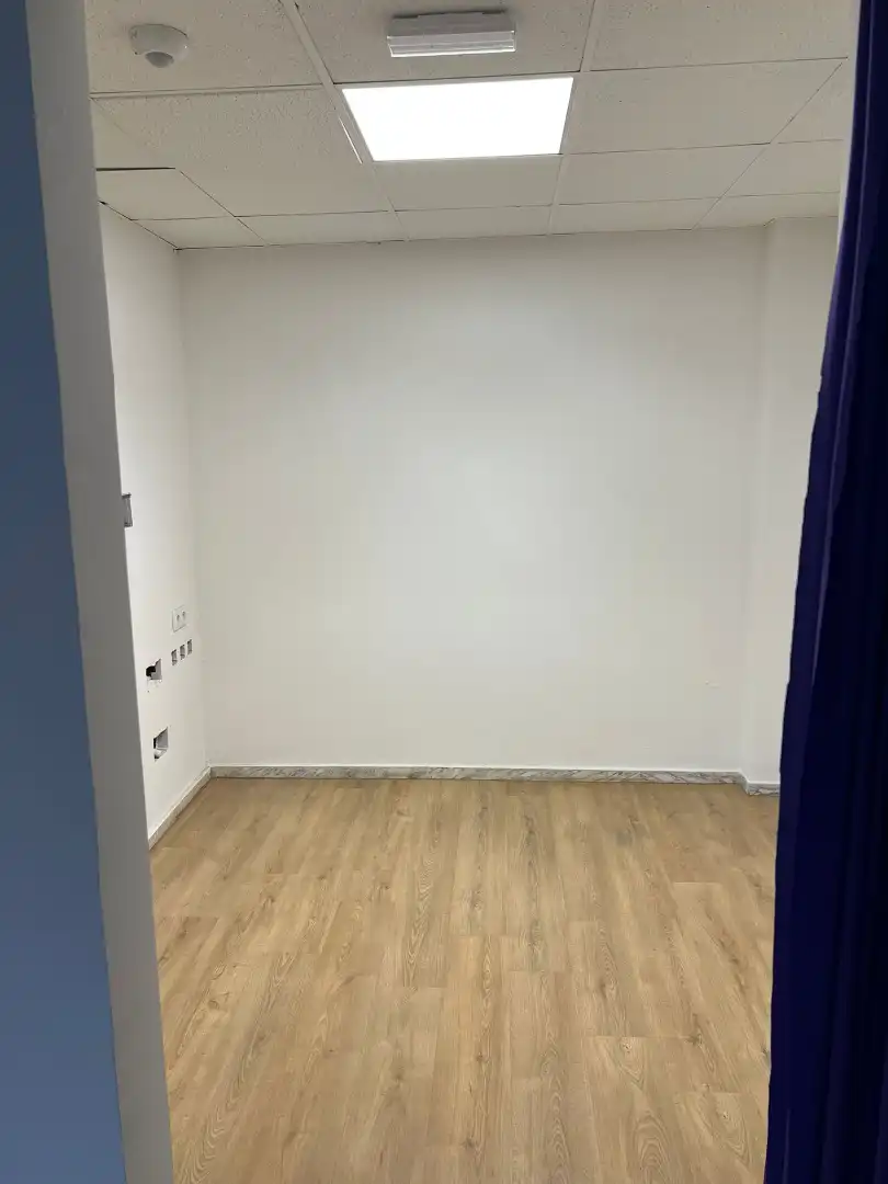 Commercial properties for sale in Alcorcón  with Air Conditioner and Alarm