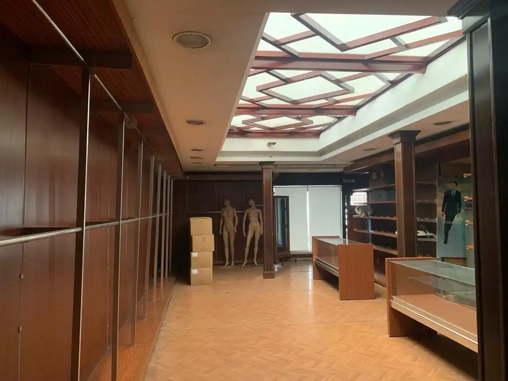 Local comercial de lloguer a Núcleo urbano, imagen 5