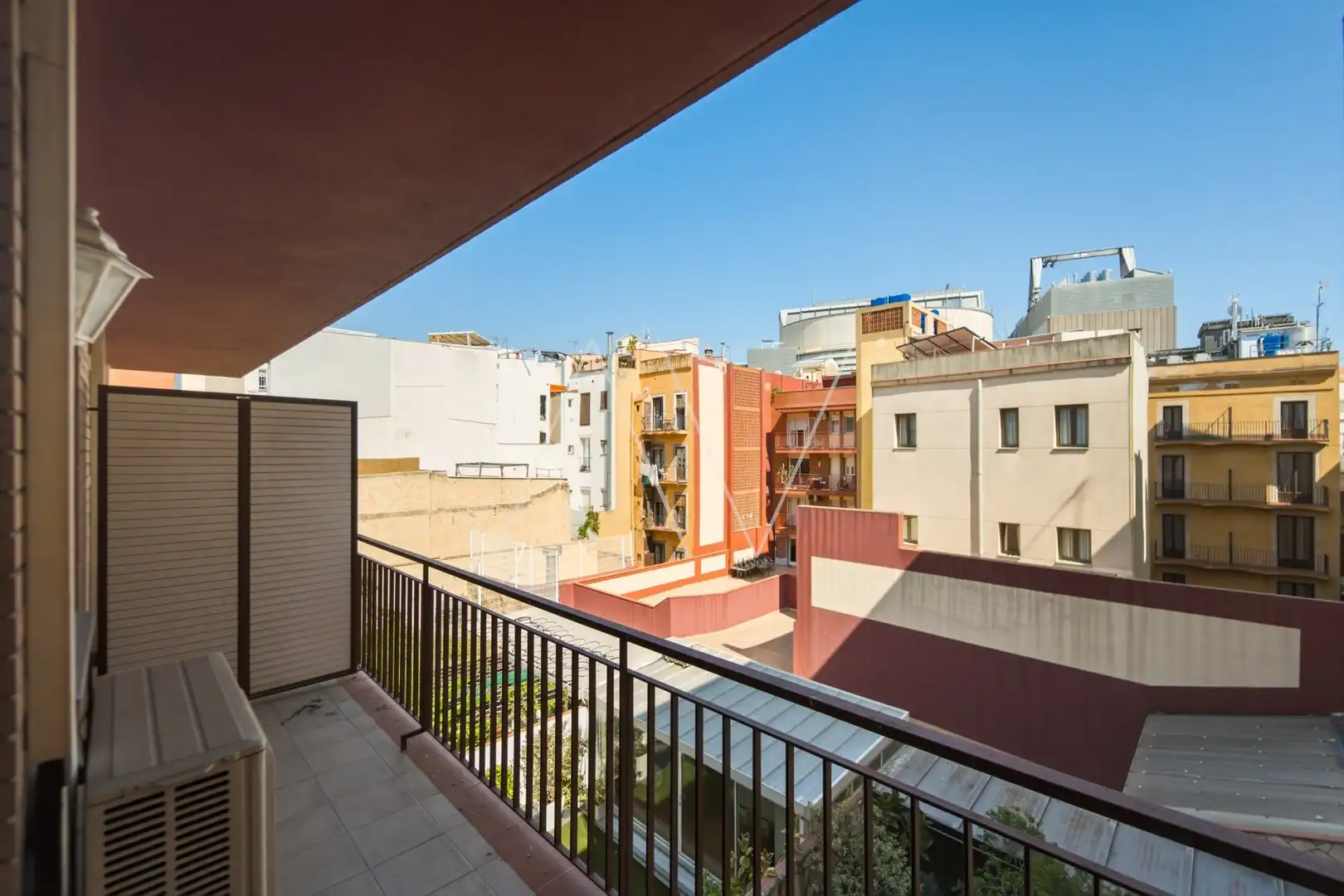 Flat with terrace for sale in HOSPITAL (DE L')
