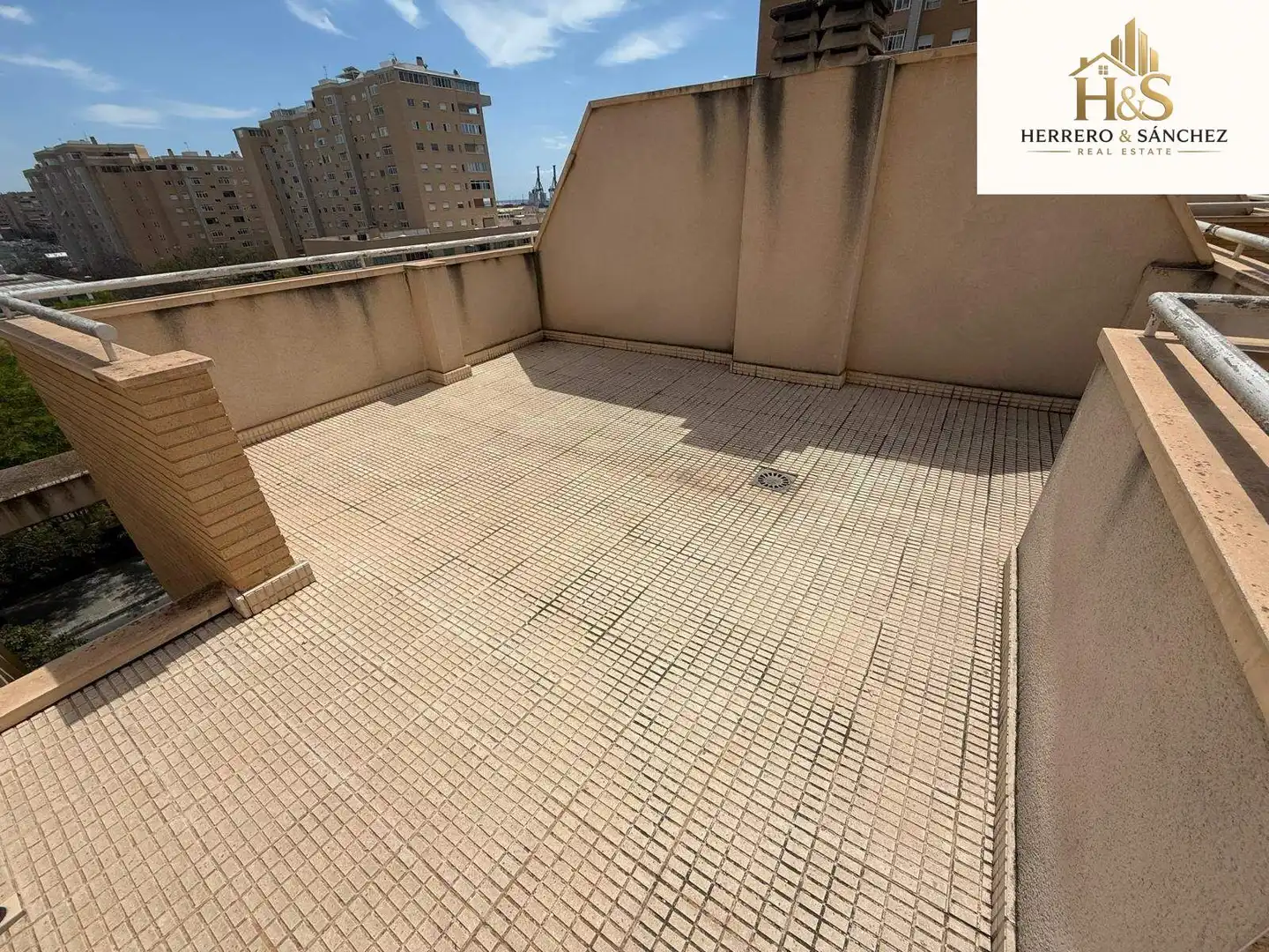 Terrace of Houses for sale in Alicante / Alacant  with Air Conditioner, Heating and Private garden