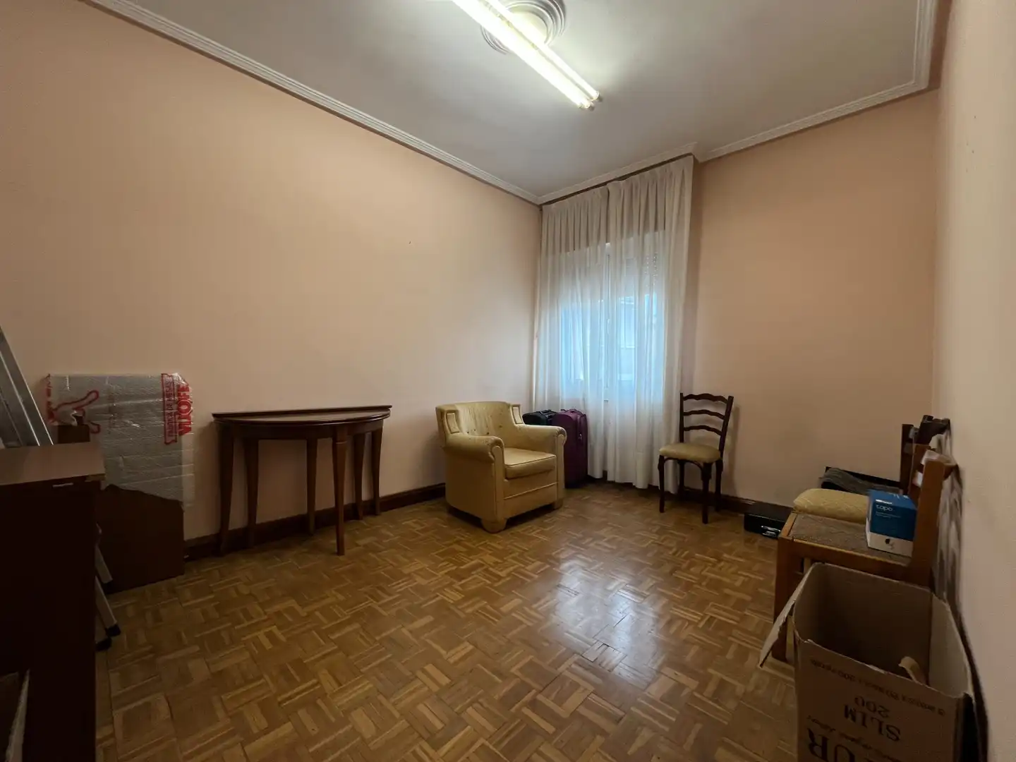 Sala d'estar de Pis en venda en Vitoria - Gasteiz amb Calefacció, Parquet i Traster