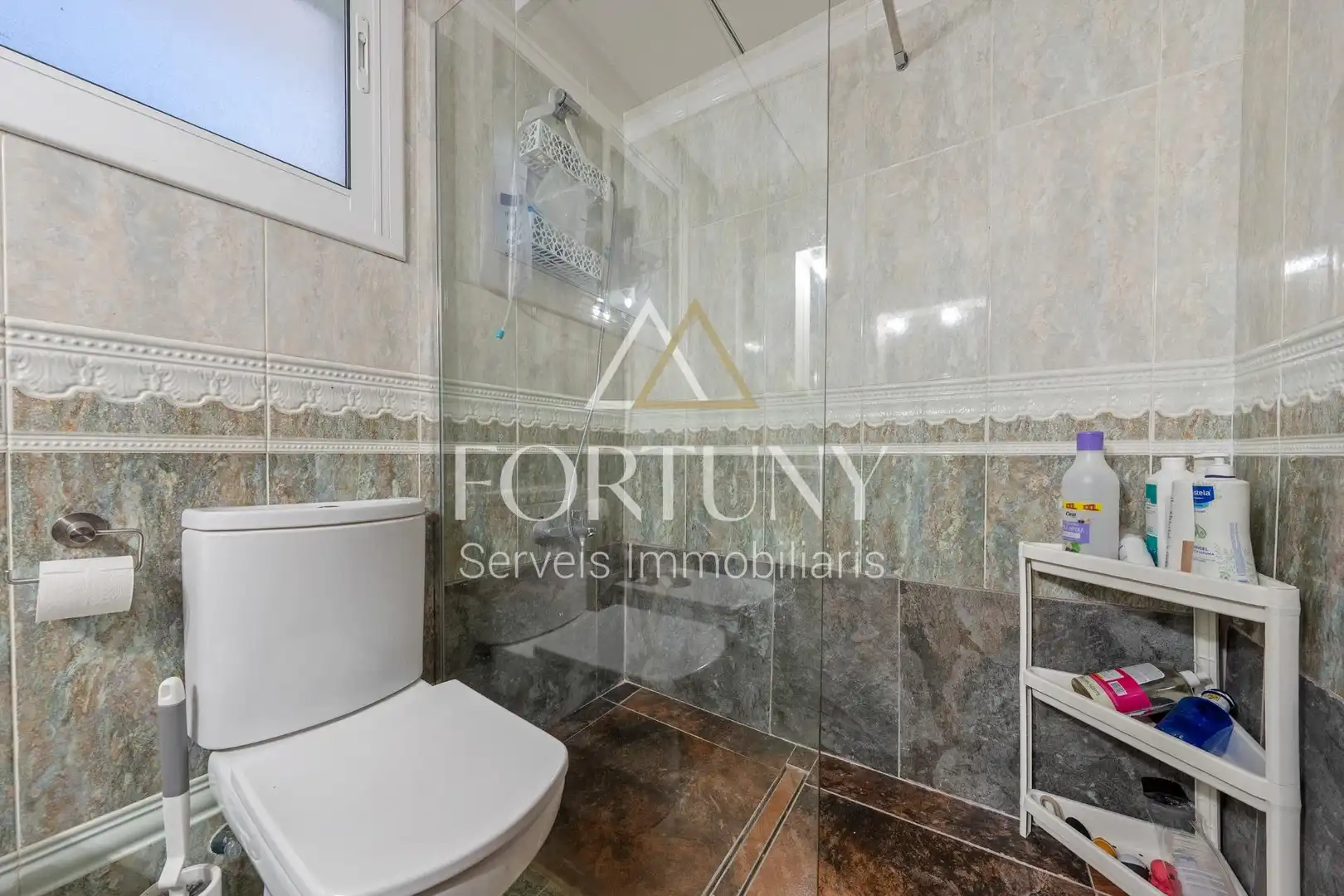 Badezimmer von Wohnung zum Verkauf in Reus mit Privatgarten, Parkett und Terrasse