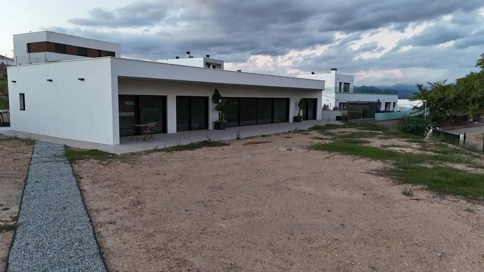 Vista exterior de Casa o xalet en venda en Sant Esteve Sesrovires amb Calefacció, Terrassa i Alarma