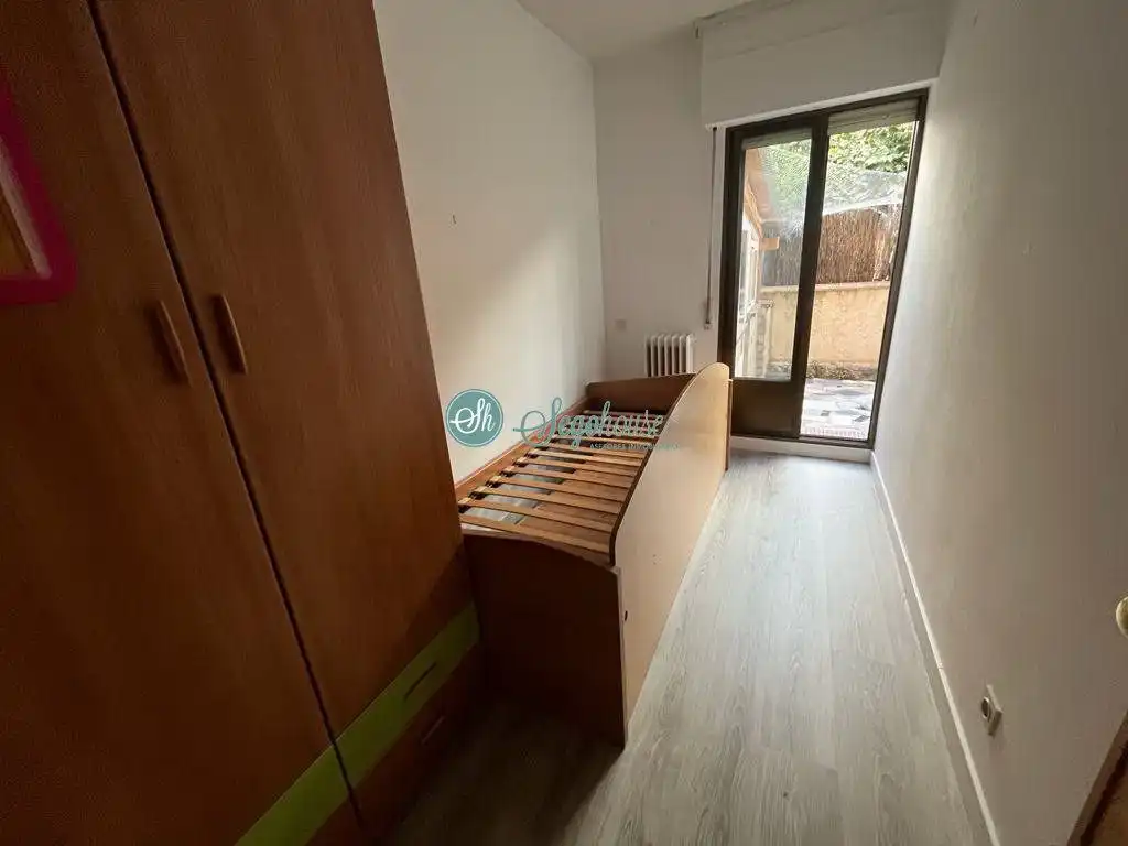 Habitación de Piso en venta en San Cristóbal de Segovia con Calefacción, Terraza y Trastero