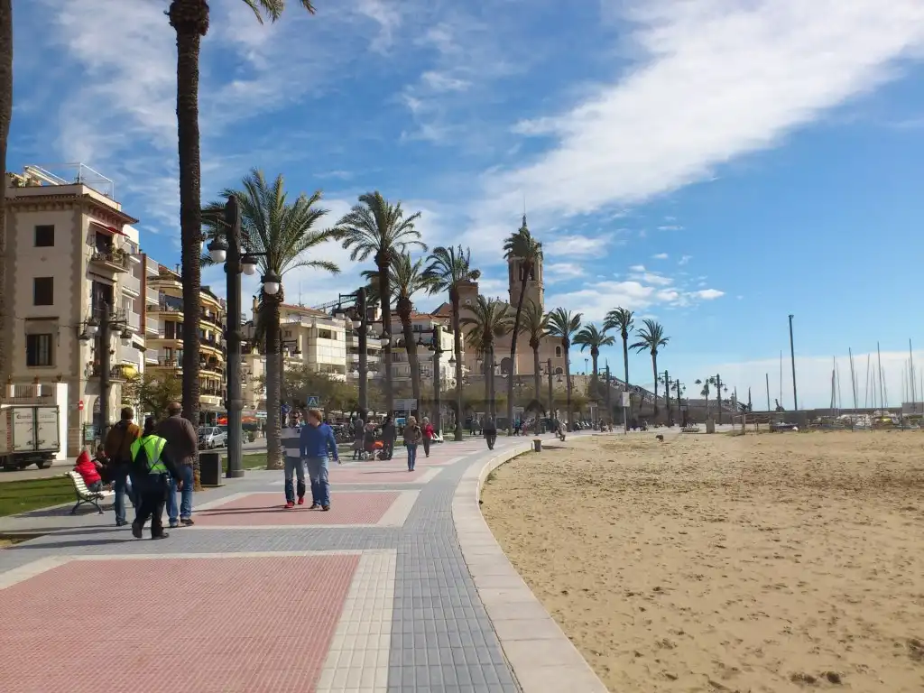 Vista exterior de Local en venda en Sitges