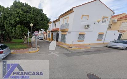 Vista exterior de Casa o xalet en venda en Morón de la Frontera