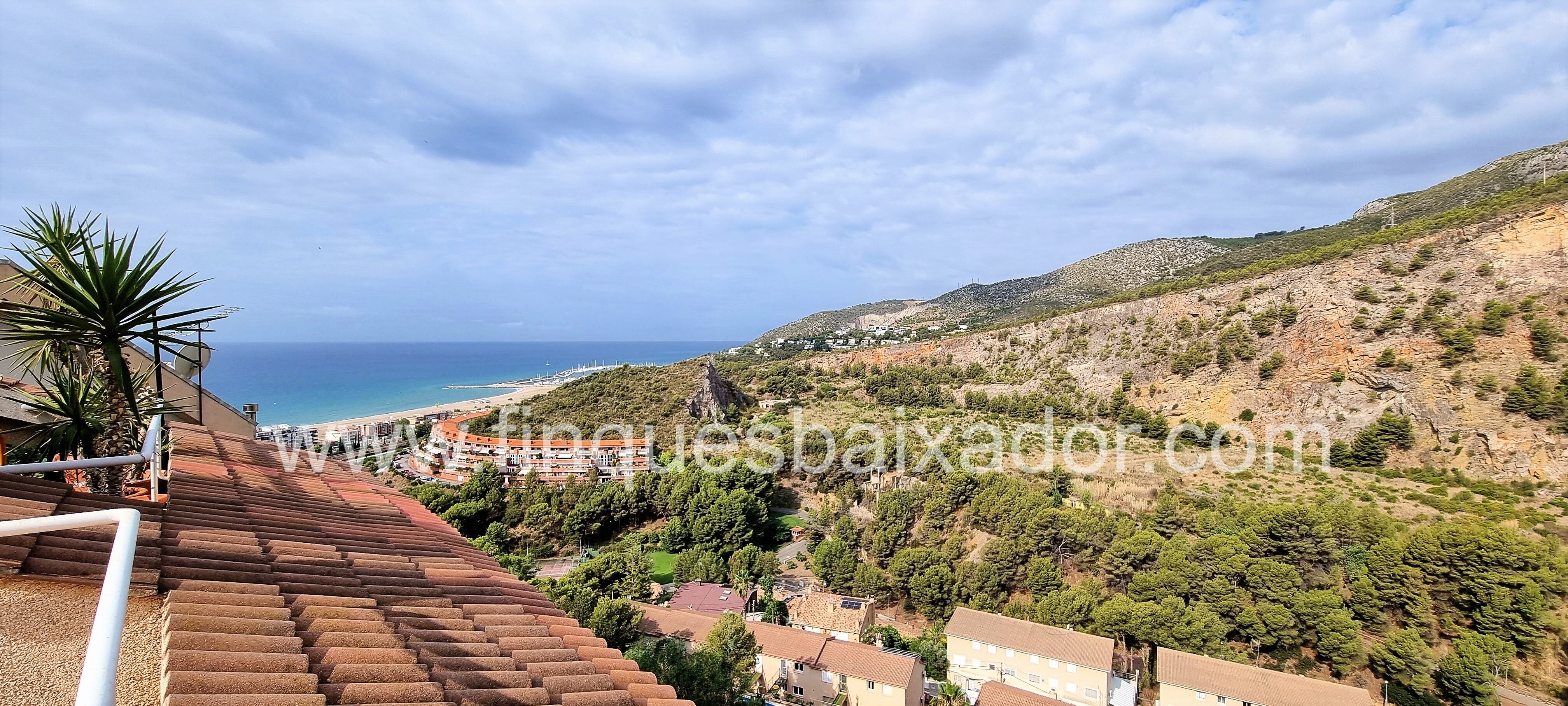Casa adosada en venda a El Poal