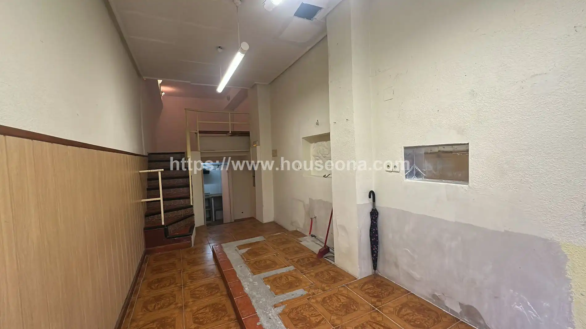 Gewerbefläche zum Verkauf in Calle Bailén, imagen 2