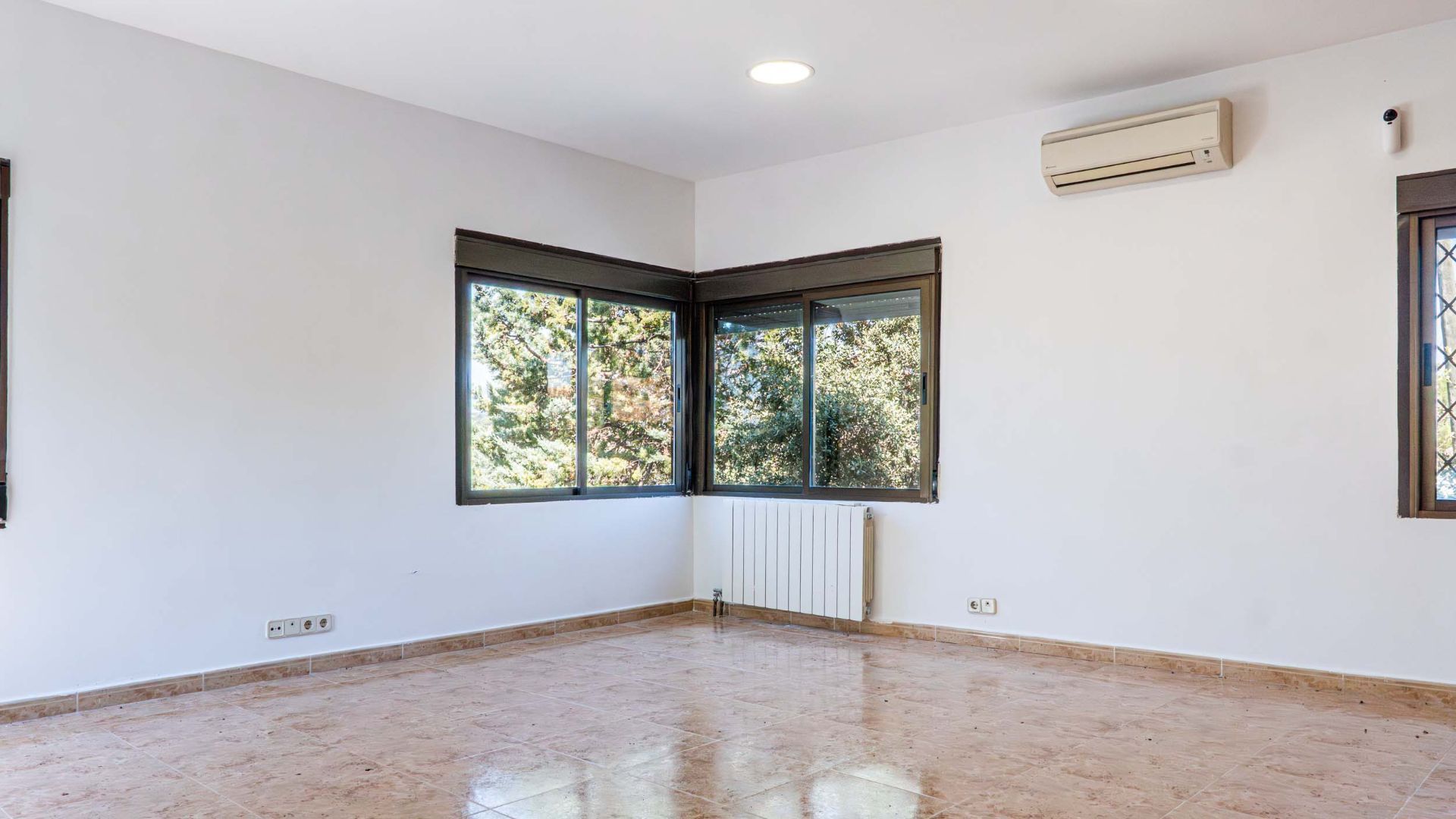 Living room of House or chalet for sale in Galapagar  with Air Conditioner, Heating and Private garden