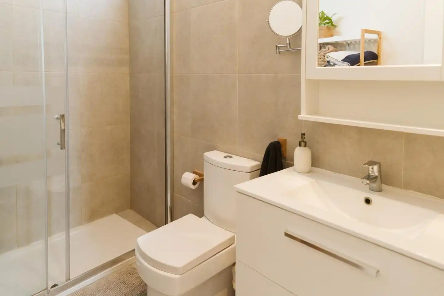 Bathroom of Attic for rent in Las Palmas de Gran Canaria  with Air Conditioner, Terrace and Furnished