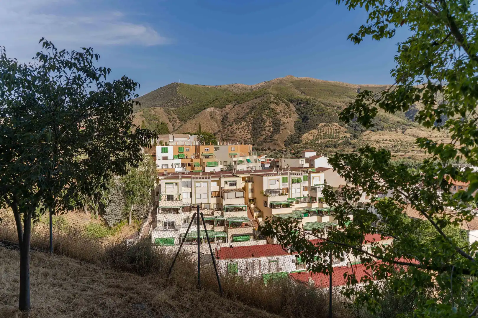 Vista exterior de Apartament en venda en Cenes de la Vega amb Traster