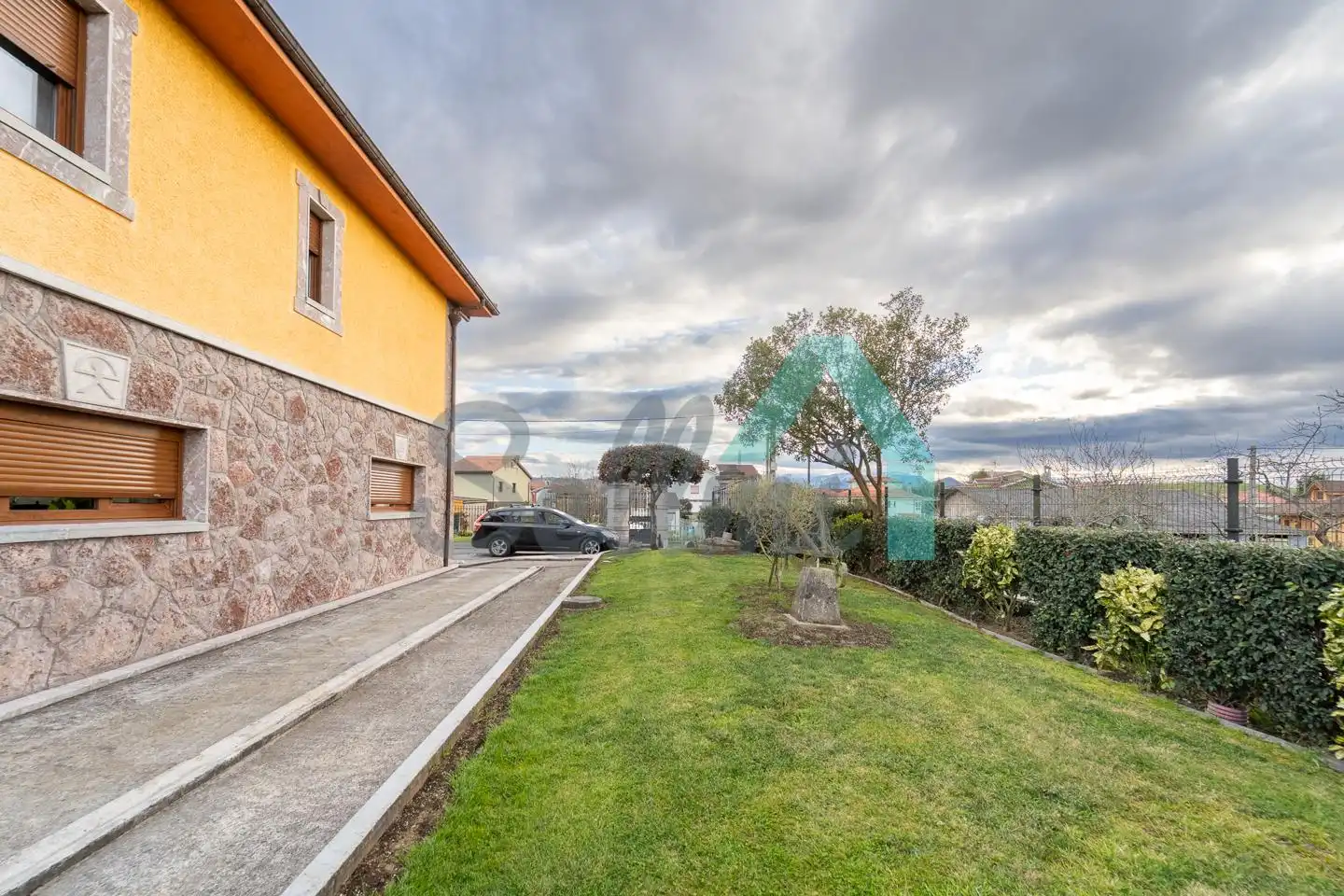 Houses for sale in Camíno De Castañéu, Viella - Granda - Meres