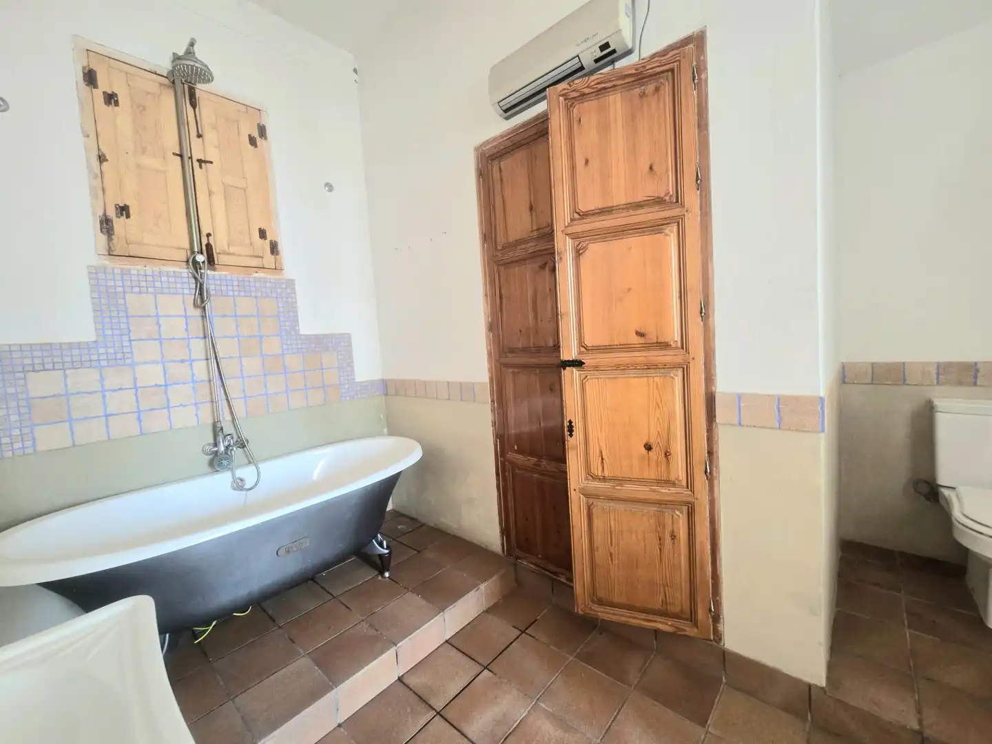 Bany de Casa adosada en venda en Álora amb Aire condicionat, Jardí privat i Terrassa