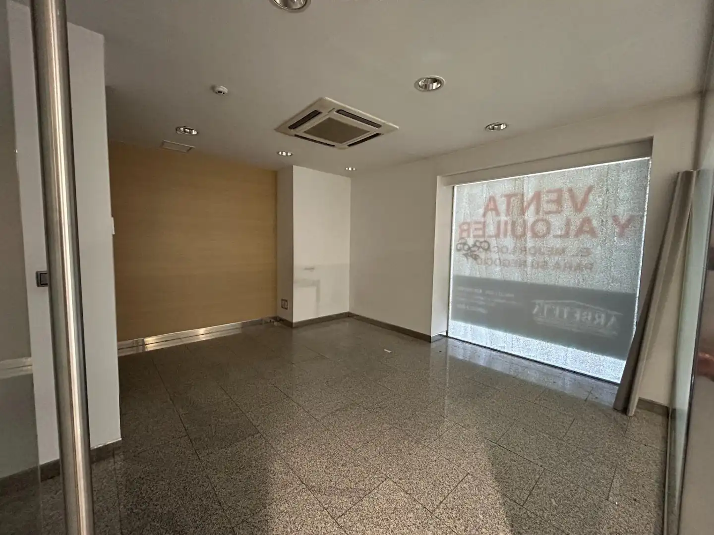 Local comercial de lloguer a Paseo del Doctor Fernández Iparraguirre, imagen 7