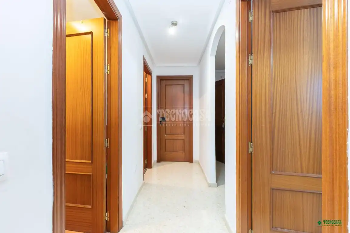 Piso en venta en Almería con Aire acondicionado