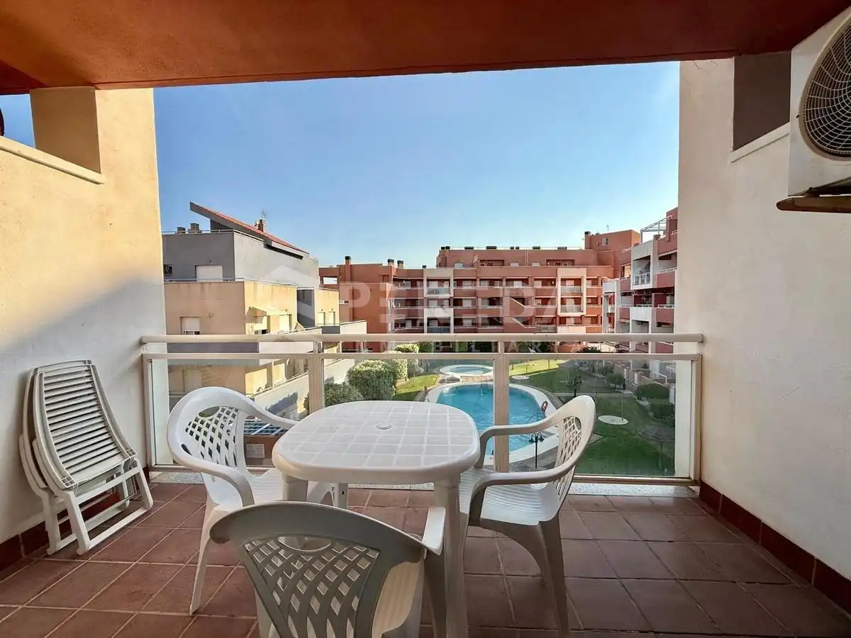 Terrassa de Apartament en venda en Roquetas de Mar amb Piscina comunitària