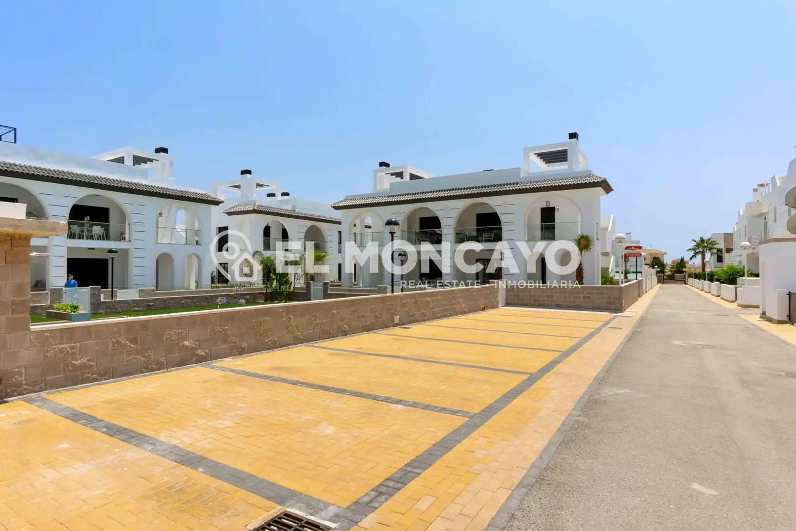 Vista exterior de Apartament en venda en Rojales amb Aire condicionat, Calefacció i Jardí privat