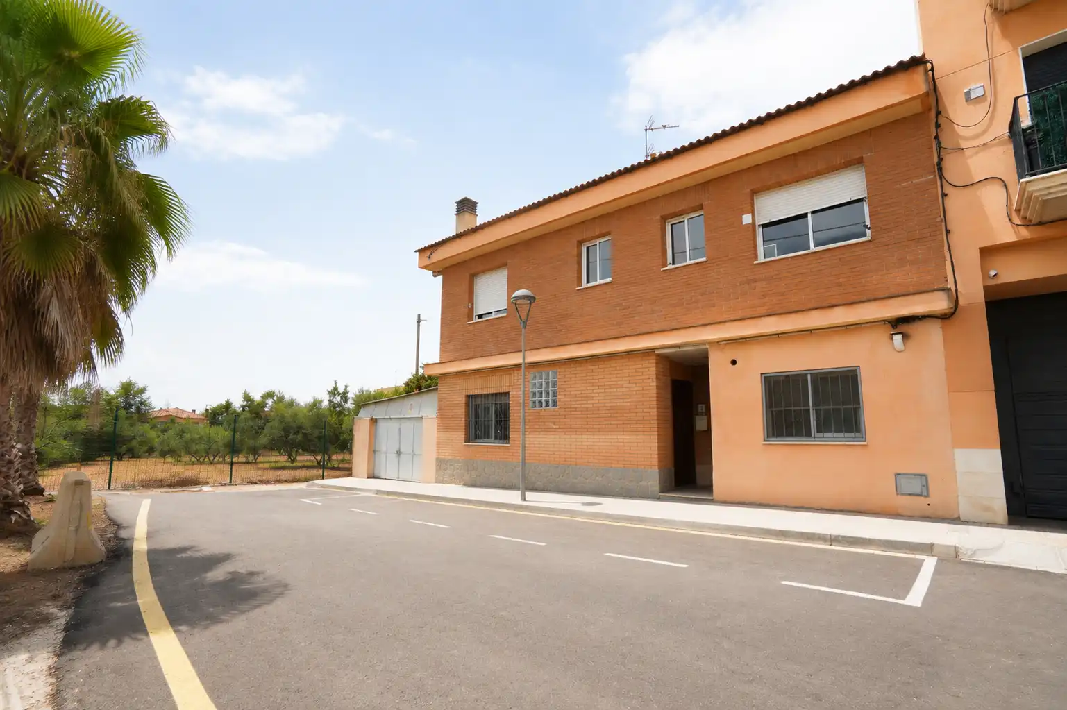 Exterior view of Flat for sale in Vinyols i els Arcs  with Air Conditioner, Terrace and Storage room