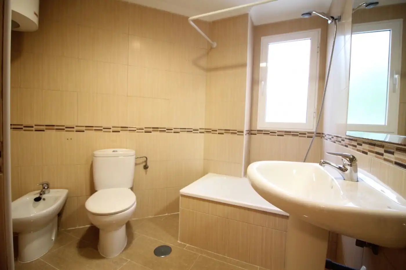 Bathroom of Flat for sale in Alicante / Alacant  with Air Conditioner, Heating and Storage room