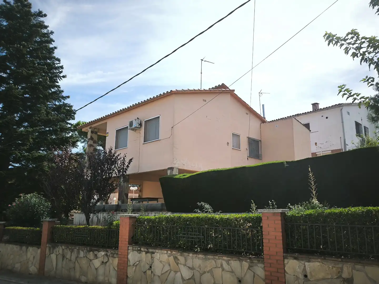 Vista exterior de Casa o xalet en venda en Lliçà d'Amunt amb Aire condicionat, Calefacció i Jardí privat