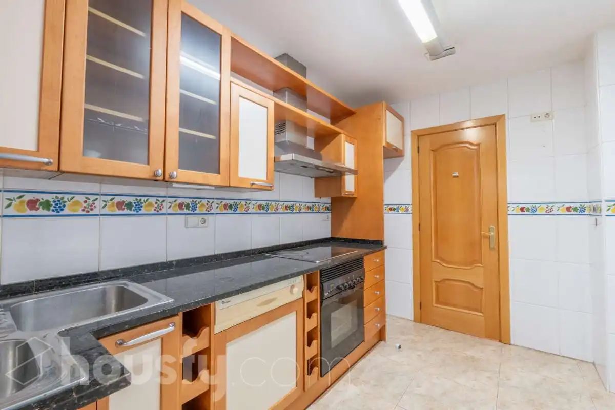 Küche von Wohnung zum Verkauf in Vilanova i la Geltrú mit Klimaanlage, Heizung und Balkon