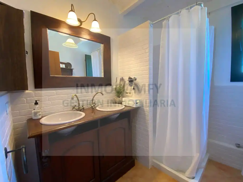 Badezimmer von Haus oder Chalet zur Miete in La Pera