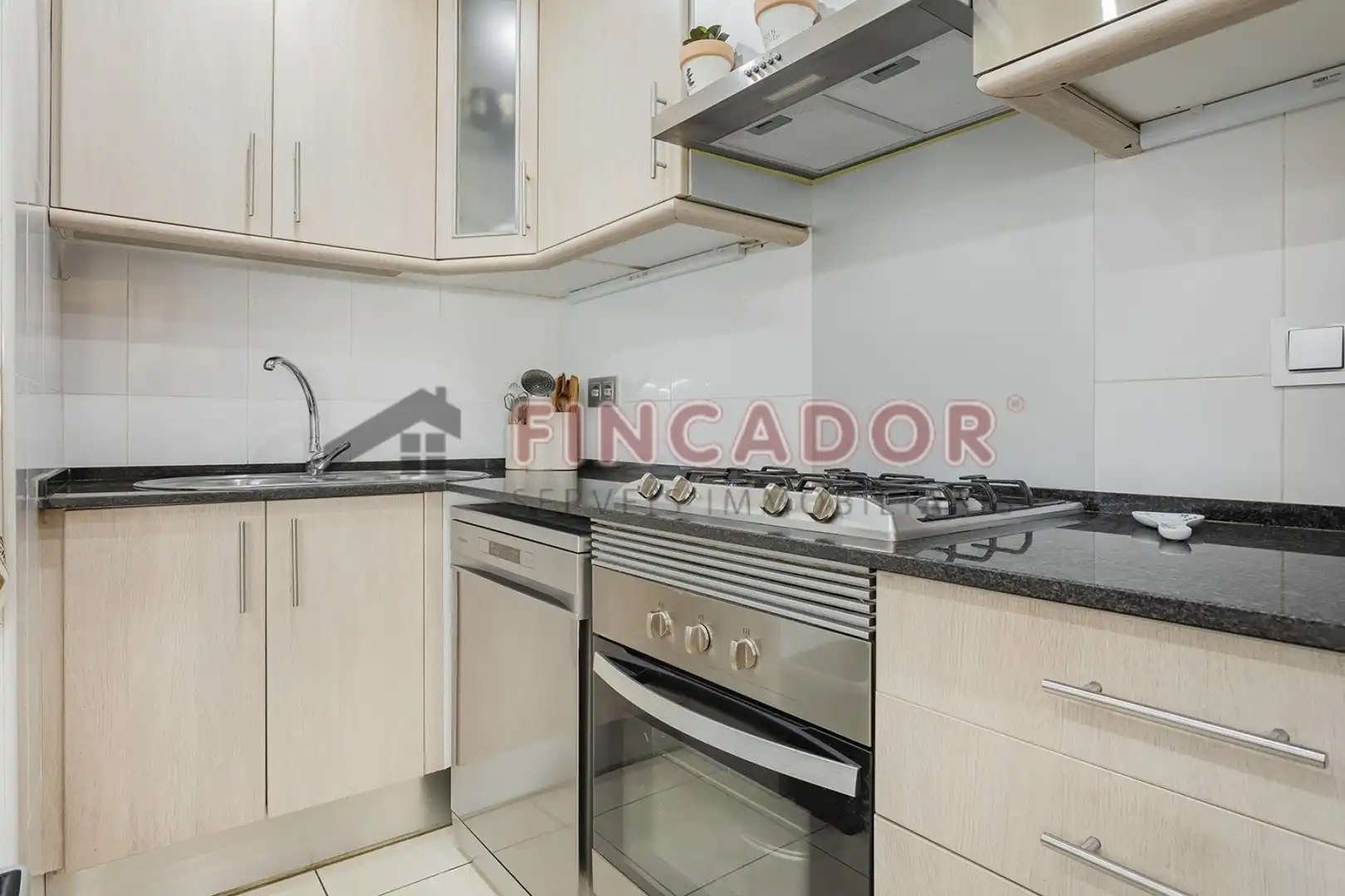 Piso con terraza en venta en Passatge de Carbonell, imagen 17