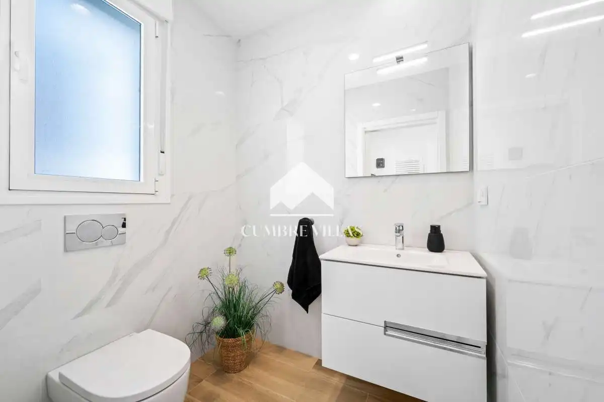Baño de Casa o chalet en venta en Almuñécar con Jardín privado, Terraza y Trastero