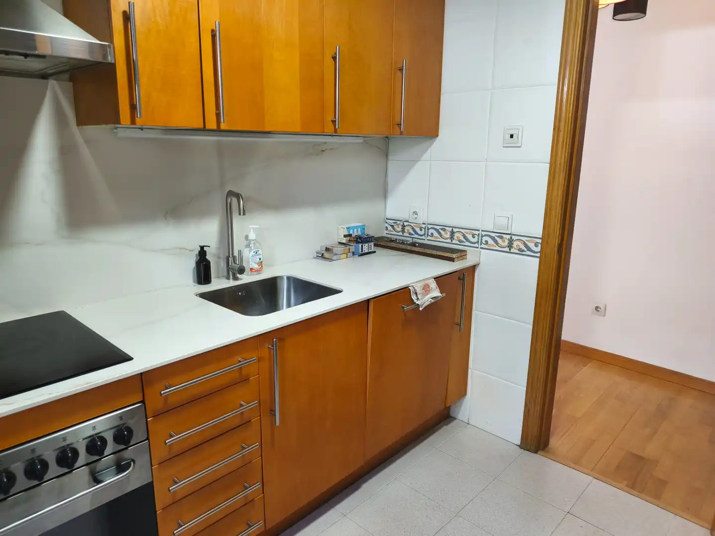 Kitchen of Flat for rent in Madrid  with Air Conditioner, Heating and Private garden
